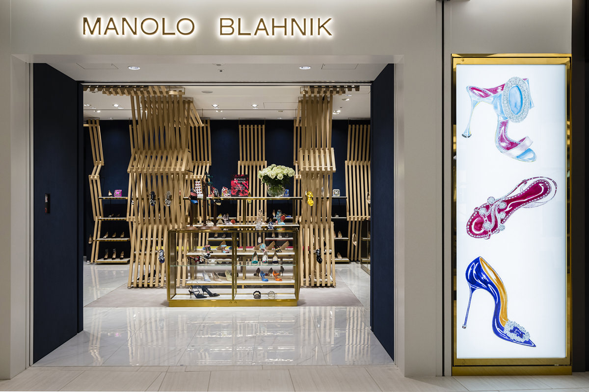 MANOLO BLAHNIK – GINZA SIX | GSIX | ギンザ シックス | 銀座シックス