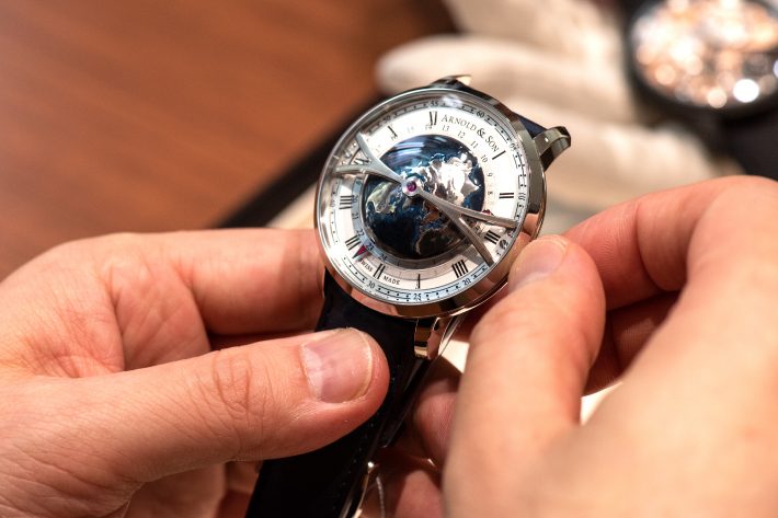 ノーコンセプトバットグットセンス腕時計 - 時計