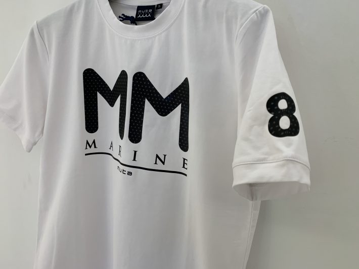 muta MARINE/ムータマリン】exclusive TEE – GINZA SIX | GSIX 